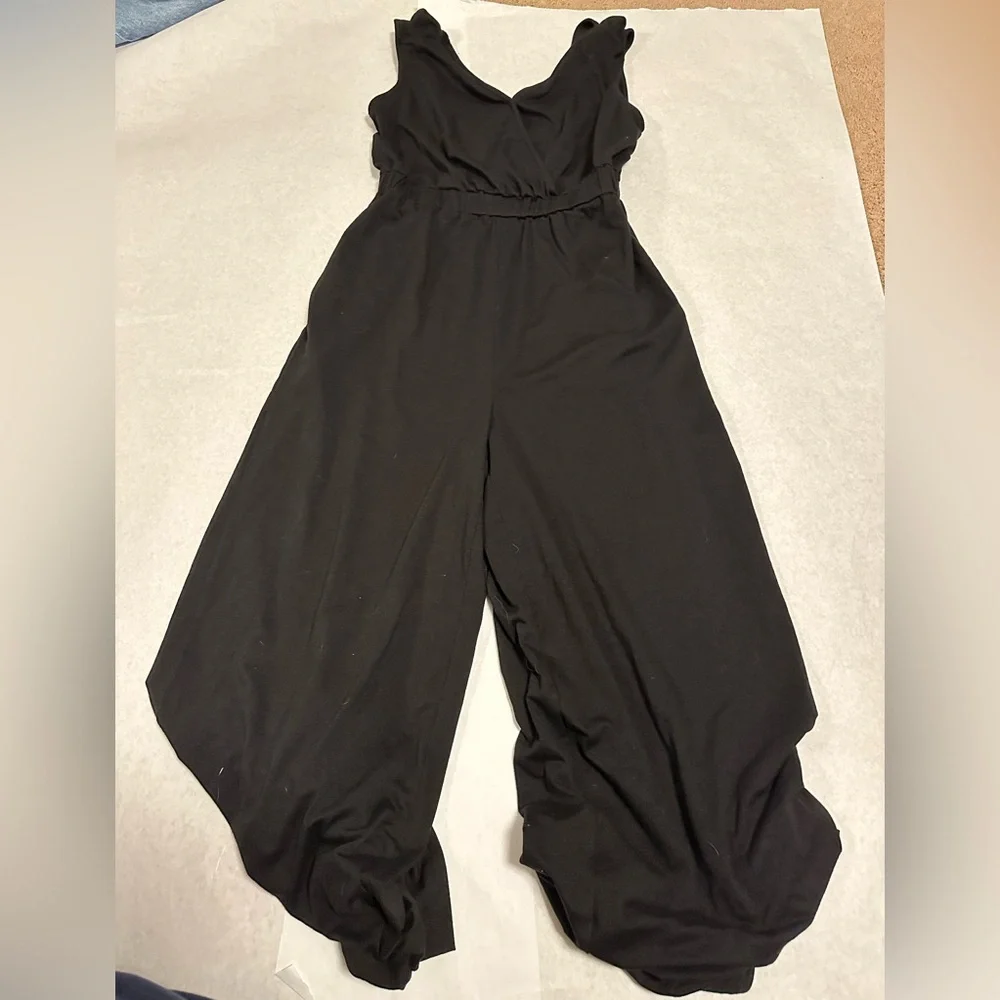 Elegant Black Women's jumpsuit - Picture 2 of 4